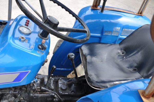 ขายรถไถ ISEKI 22แรง สภาพสวยเดิม หายู่รับรองไม่ผิดหวัง 58,000 บาท