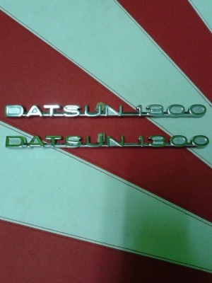 ขายโลโก้ข้างแก้ม ดัทสัน 521 เเละดัทสัน520 สภาพสวยๆครับ ขายโลโก้ข้างแก้ม ดัทสัน 521 เเละดัทสัน520 สภาพสวยๆครับ