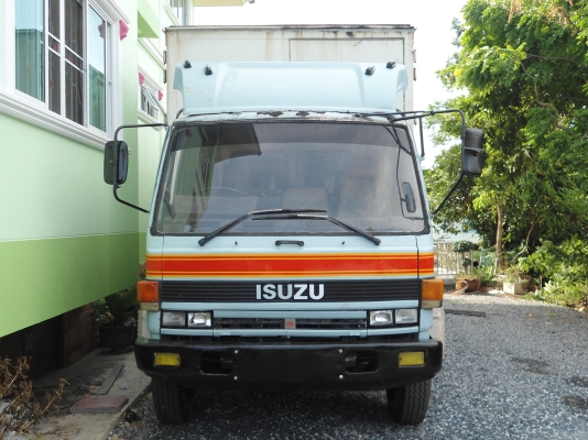 ขายรถ 6 ล้อISUZU ตู้10บาน ลดเเล้ว 650.000 บาท ขายรถ 6 ล้อISUZU ตู้10บาน ลดเเล้ว 650.000 บาท