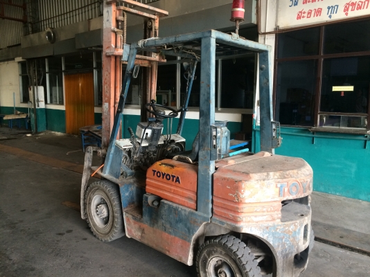 โฟคลิฟท์ 2.5 ตามสภาพ ใช้งานได้ขายด่วน
