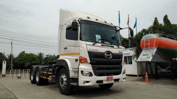 ขายหัวลากใหม่ Hino Victor  ใหม่  344/380 แรงม้ารถใหม่ ( 344 ออกรถใช้เงิน 170,000 )พร้อมประกันภัย 083-399-5040