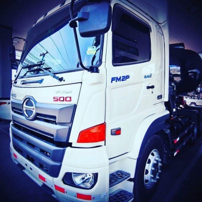 ขายหัวลากใหม่ Hino Victor  ใหม่  344/380 แรงม้ารถใหม่ ( 344 ออกรถใช้เงิน 170,000 )พร้อมประกันภัย 083-399-5040