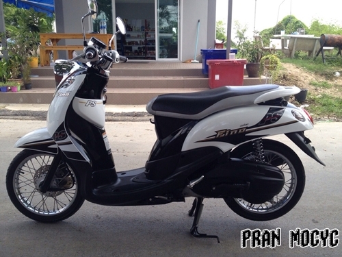yamaha fino สีขาวดำ ปี56