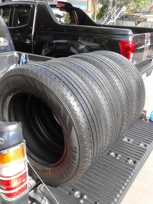 205/70R15  BRIDGESTONE DURAVIS R611 TEL.081-427-3941