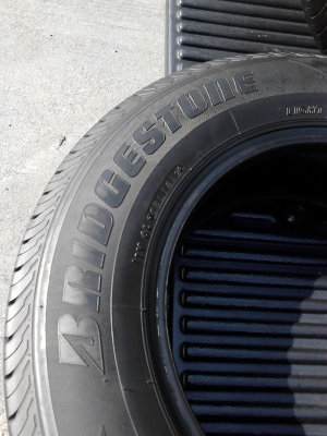 205/70R15  BRIDGESTONE DURAVIS R611 TEL.081-427-3941