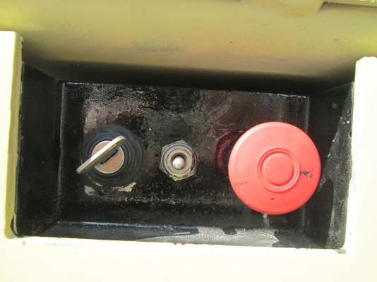 ขายรถกระเช้า JLG (มือสอง) รุ่น 2646E2 (สูง 7.92 M.) ราคา 280,000 บาท  เข้ามาดูสินค้าได้ที่ MTS. บางนา กม.7