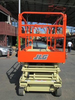 ขายรถกระเช้า JLG (มือสอง) รุ่น 2646E2 (สูง 7.92 M.) ราคา 280,000 บาท  เข้ามาดูสินค้าได้ที่ MTS. บางนา กม.7