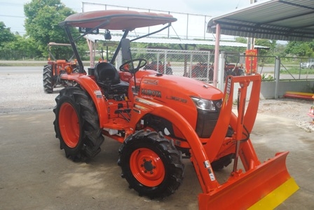 ขายรถไถ Kubota L 3608 (4WD) พร้อมดันหน้าคานบนและผานหลังตราช้าง ขายรถไถ Kubota L 3608 (4WD) พร้อมดันหน้าคานบนและผานหลังตราช้าง