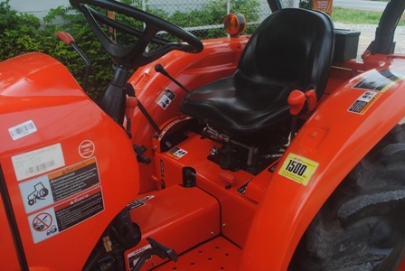 ขายรถไถ Kubota L 3608 (4WD) พร้อมดันหน้าคานบนและผานหลังตราช้าง