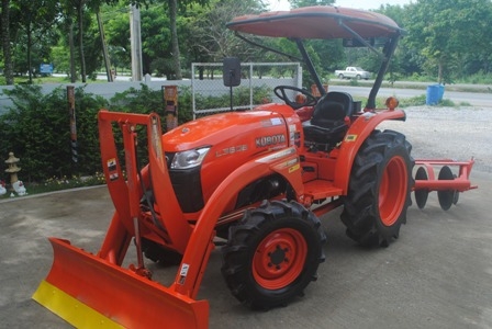 ขายรถไถ Kubota L 3608 (4WD) พร้อมดันหน้าคานบนและผานหลังตราช้าง