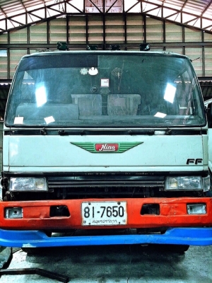 Hino 10 ล้อ เครน พร้อมกระบะ