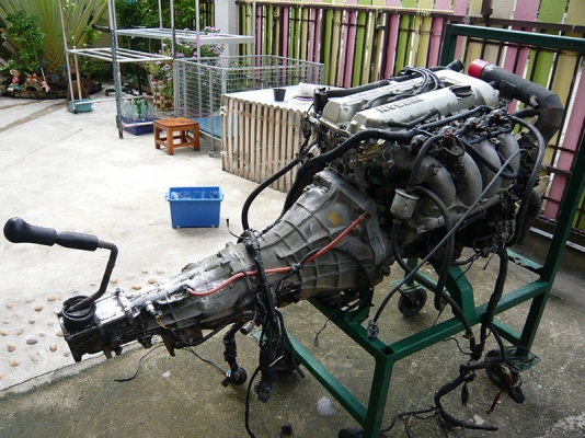 ขายเครื่องยนต์ Nissan Sr20ขับหลังเกียร์ธรรมดา