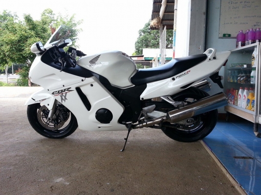 ขาย CBR1100XX ปี98 inv.สรรพสามิต ขาย CBR1100XX ปี98 inv.สรรพสามิต