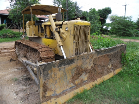 ขายรถแทรคเตอร์ CAT D5D สภาพพร้อมไช้เอกสารใบสัญญาซื้อขาย