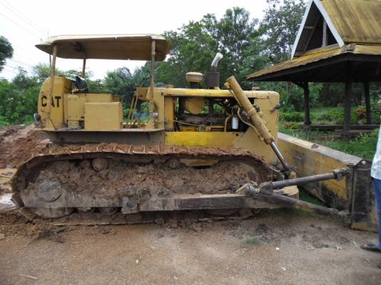 ขายรถแทรคเตอร์ CAT D5D สภาพพร้อมไช้เอกสารใบสัญญาซื้อขาย