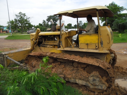 ขายรถแทรคเตอร์ CAT D5D สภาพพร้อมไช้เอกสารใบสัญญาซื้อขาย