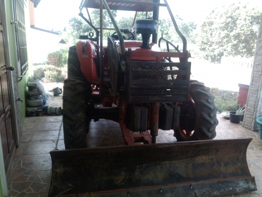 ขายรถไถคูโบต้า M7040 2เพลา สวยๆครับ มีดันหน้า ผาน3 ผาน7 ใช้งานน้อยแค่ 1400 ช.ม.เอกสารพร้อมโอน ขายรถไถคูโบต้า M7040 2เพลา สวยๆครับ มีดันหน้า ผาน3 ผาน7 ใช้งานน้อยแค่ 1400 ช.ม.เอกสารพร้อมโอน