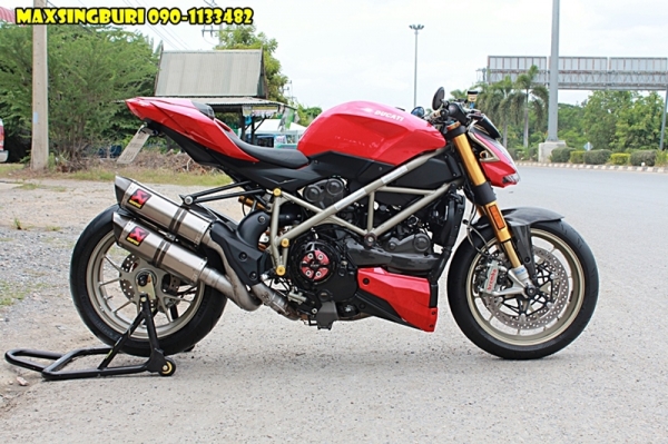 แม็กสิงห์บุรี//DUCATI STEETFIGHTER1100S ปี2010 สภาพหล่อ พร้อมของแต่งเพียบ ทะเบียนแท้ 685000