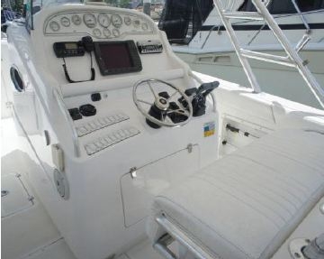 เรือยอช Al Dhaen 360 SF Wave Breaker สนใจติดต่อ 090-268-2228