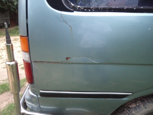 ขาย155000รถตู้ปี40สภาพดีราคาถูกพร้อมใช้งานคับ