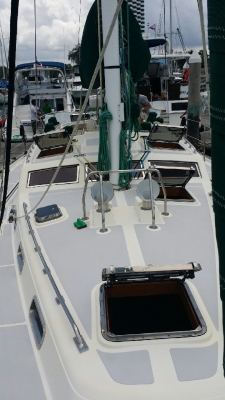 เรือยอช Explorer Handskritchen สนใจติดต่อ 090-268-2228 เรือยอช Explorer Handskritchen สนใจติดต่อ 090-268-2228