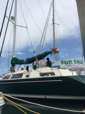 เรือยอช Explorer Handskritchen สนใจติดต่อ 090-268-2228