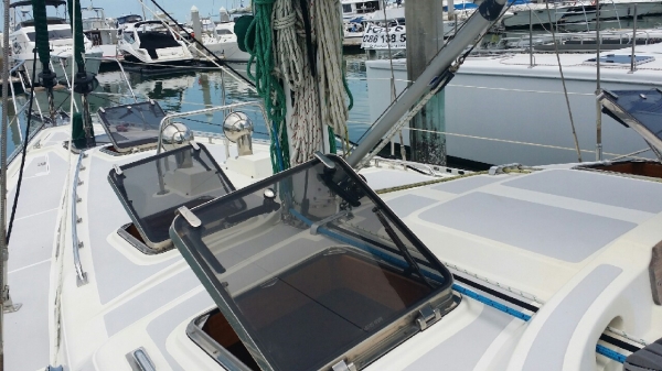 เรือยอช Explorer Handskritchen สนใจติดต่อ 090-268-2228 เรือยอช Explorer Handskritchen สนใจติดต่อ 090-268-2228