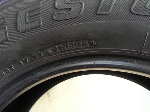 ขายยาง  B/S 265 x 65 x 17