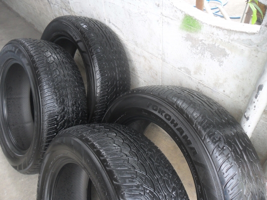 โปรแร๊ง ยางโยโก 235/60R18ปี12 สวยๆ 4 เส้น ราคา 2000 บาท