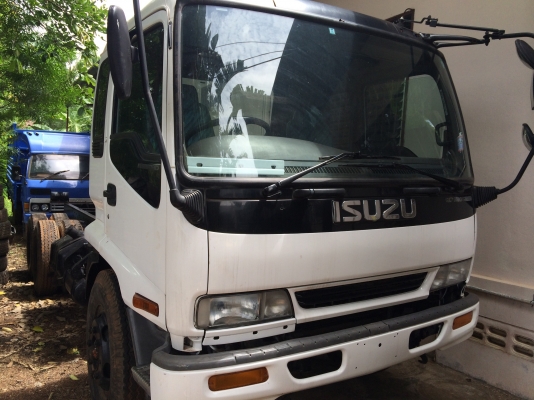 ขาย10ลัออีซูซุ เพลาเดียว เครื่อง 175 แรง ขายหัว-คัสซี