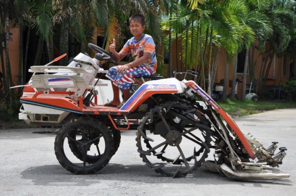 ขายรถดำนา kubota 4แถว 5แถว