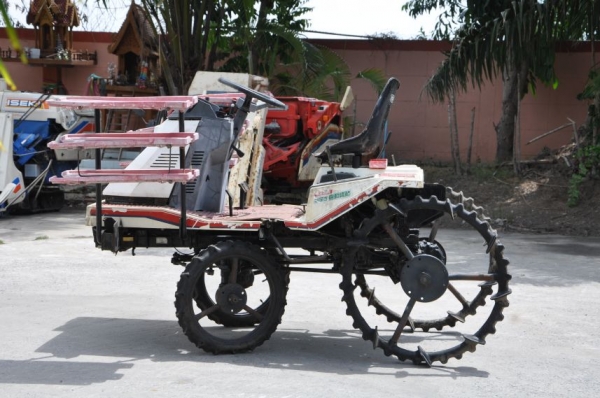 ขายรถดำนา iseki4แถว / yanmarสวยๆ 35,000 เท่านั้น