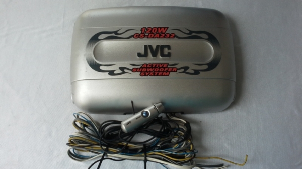 Sub Box JVC มีแอมป์ในตัว ขนาด 120W พร้อมรีโมทควบคุม