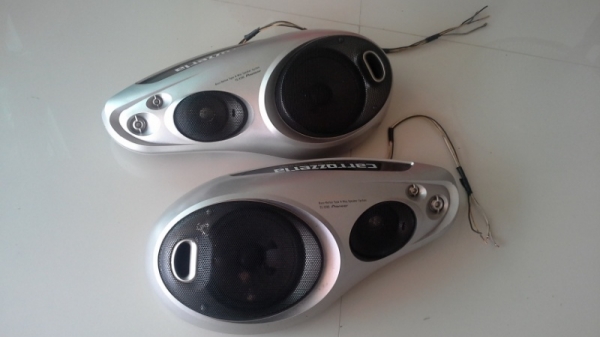 ลำโพงกล่อง Pioneer แบบ 4 แชแนล เสียง เบส กลาง แหลม  ในตัวเดียว