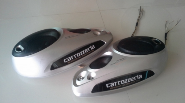 ลำโพงกล่อง Pioneer แบบ 4 แชแนล เสียง เบส กลาง แหลม  ในตัวเดียว