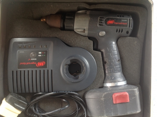 ขาย สว่านแบตเตอรี อึดๆ