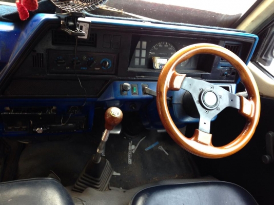 Nissan สภาพพร้อมใช้ แอร์เย็น