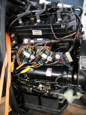 เมอร์คิวรีเอาท์บอร์ด 200 แรง