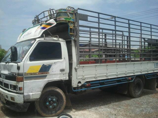 หกล้อ  เอ็นพีอาร์  115   แรง