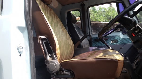 ขายรถบรรทุก 6 ล้อ ติดเครน3ตัน 3 ปอก อิซูซุ160 สภาพพร้อมใช้งาน  K.อู๊ด 081-2995537