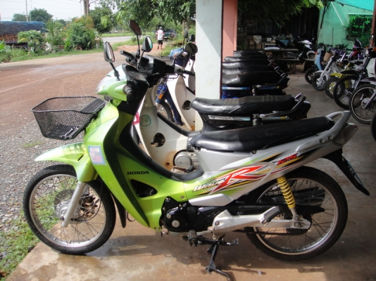 ขายฮอนด้า เวฟ 125 สีเทา-เขียว สภาพสวย ทะเบียนพร้อมชุดโอน ขายฮอนด้า เวฟ 125 สีเทา-เขียว สภาพสวย ทะเบียนพร้อมชุดโอน