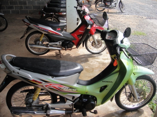 ขายฮอนด้า เวฟ 125 สีเทา-เขียว สภาพสวย ทะเบียนพร้อมชุดโอน ขายฮอนด้า เวฟ 125 สีเทา-เขียว สภาพสวย ทะเบียนพร้อมชุดโอน