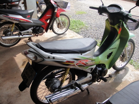 ขายฮอนด้า เวฟ 125 สีเทา-เขียว สภาพสวย ทะเบียนพร้อมชุดโอน ขายฮอนด้า เวฟ 125 สีเทา-เขียว สภาพสวย ทะเบียนพร้อมชุดโอน