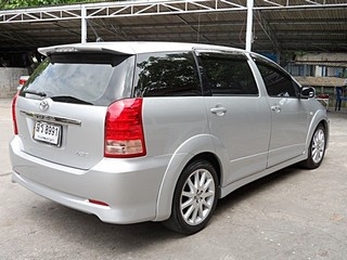 TOYOTA WISH 2.0  AUTO ปี 2006 รถสวยพร้อมใช้ จัดไฟแนนซ์ได้ ไม่ต้องมีคนค้ำ T.086-527-9533