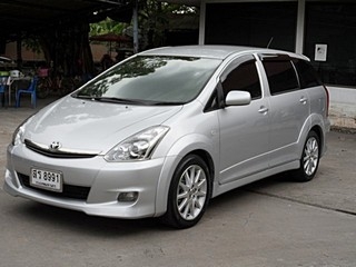 TOYOTA WISH 2.0  AUTO ปี 2006 รถสวยพร้อมใช้ จัดไฟแนนซ์ได้ ไม่ต้องมีคนค้ำ T.086-527-9533