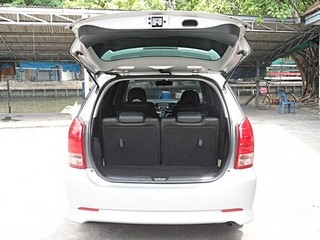 TOYOTA WISH 2.0  AUTO ปี 2006 รถสวยพร้อมใช้ จัดไฟแนนซ์ได้ ไม่ต้องมีคนค้ำ T.086-527-9533