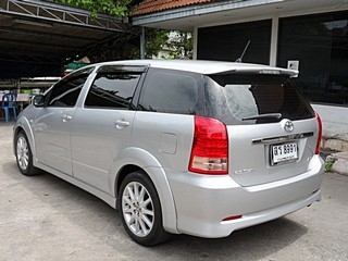 TOYOTA WISH 2.0  AUTO ปี 2006 รถสวยพร้อมใช้ จัดไฟแนนซ์ได้ ไม่ต้องมีคนค้ำ T.086-527-9533