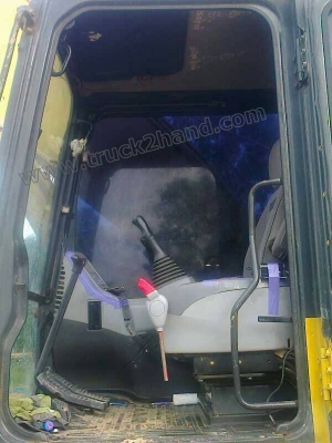 รถแบคโฮ KOMATSU PC200 รุ่น7 รถแบคโฮ KOMATSU PC200 รุ่น7