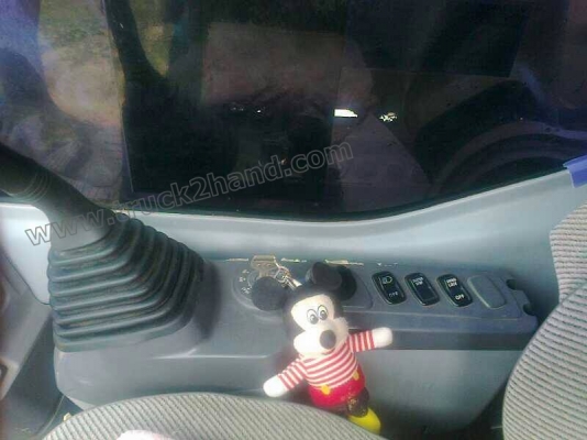 รถแบคโฮ KOMATSU PC200 รุ่น7 รถแบคโฮ KOMATSU PC200 รุ่น7