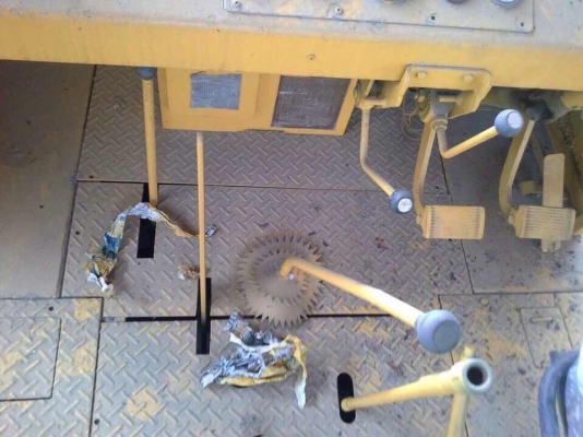 ขายด่วนรถบดล้อยาง9ล้อSAKAI TS7409 พร้อมใช้งาน เอกสารใบแจ้งจำหน่าย